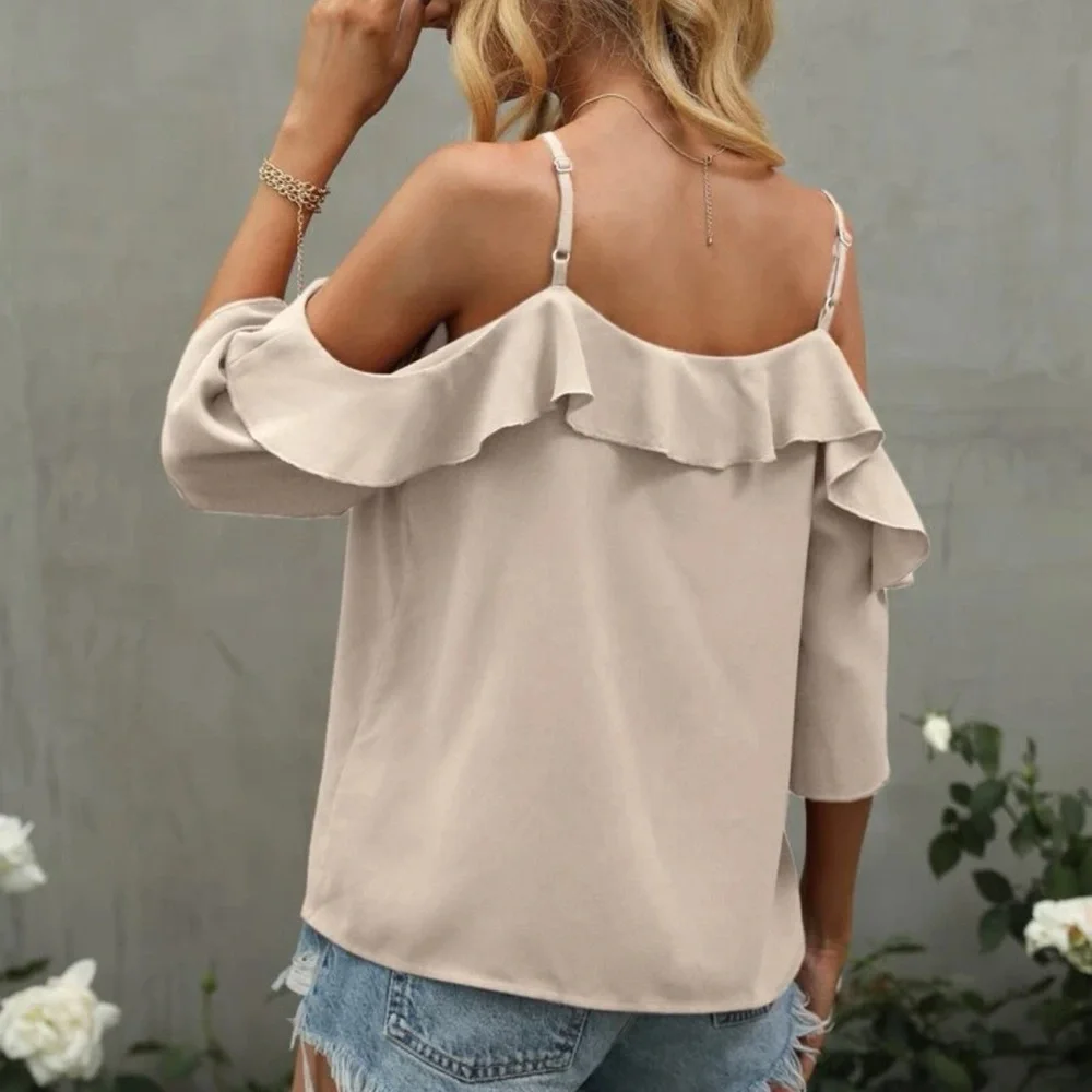 ☀️BNWOT Cold Shoulder Ruffle Trim Blouse! - Picture 2 of 5